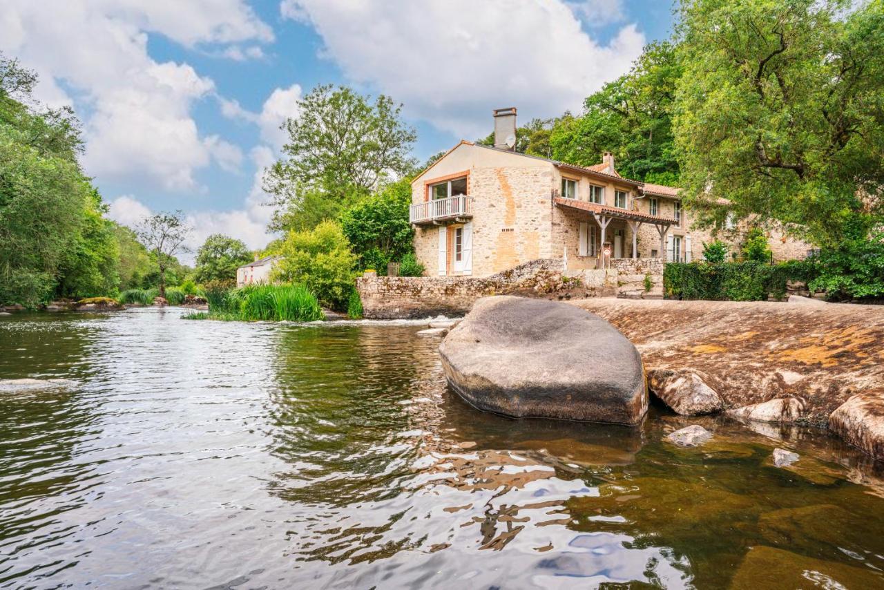 Mortagne-sur-Sevre Le Moulin De Piletヴィラ エクステリア 写真
